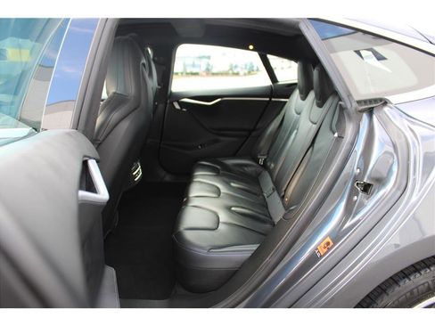 Used 2015 Tesla Model S 85D image 12