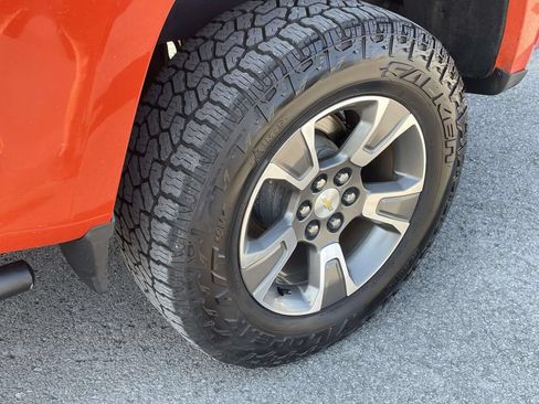 Used 2020 Chevrolet Colorado Z71 AWD/4WD image 14