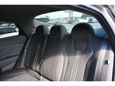Used 2024 Hyundai Elantra SEL image 27