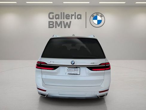 Used 2026 BMW X7 xDrive40i w/ Premium Package image 12
