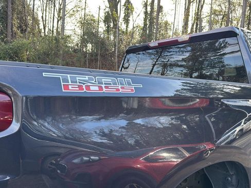 Used 2022 Chevrolet Silverado 1500 Custom Trail Boss image 7