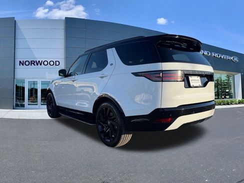 New 2024 Land Rover Discovery Dynamic SE image 5