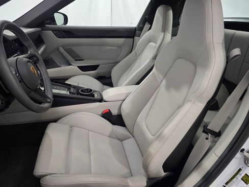 Certified 2023 Porsche 911 Targa 4 GTS AWD/4WD image 5