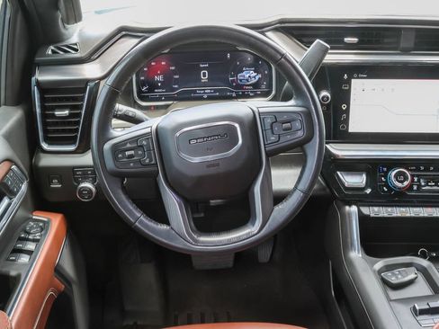 Used 2025 GMC Sierra 2500 Denali Ultimate AWD/4WD image 18