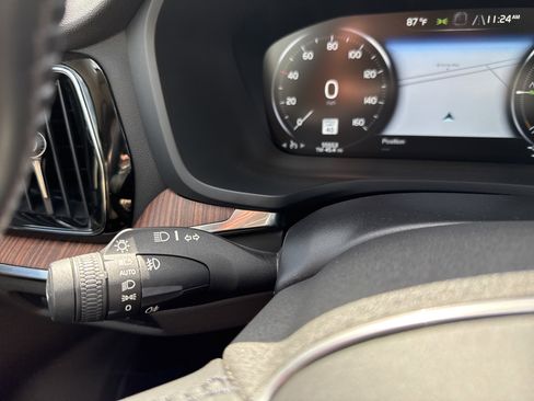 Used 2022 Volvo S60 T8 R-Design Expression w/ Premium Package image 25