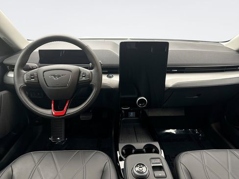 Used 2022 Ford Mustang Mach-E Select image 14