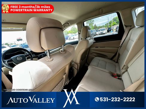 Used 2022 Jeep Grand Cherokee Laredo E image 23