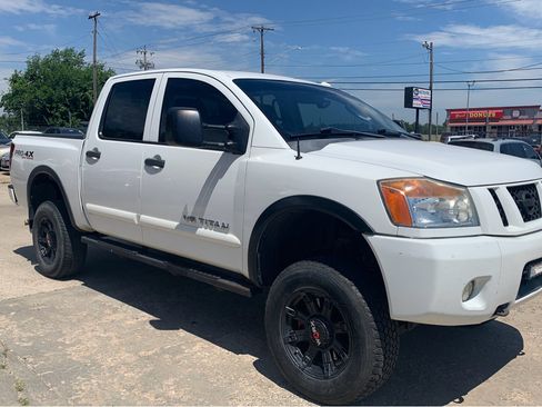 Used 2011 Nissan Titan PRO-4X w/ Pro-4x Premium Utility Pkg image 3