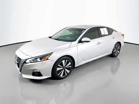 Used 2020 Nissan Altima 2.5 SL FWD image 3