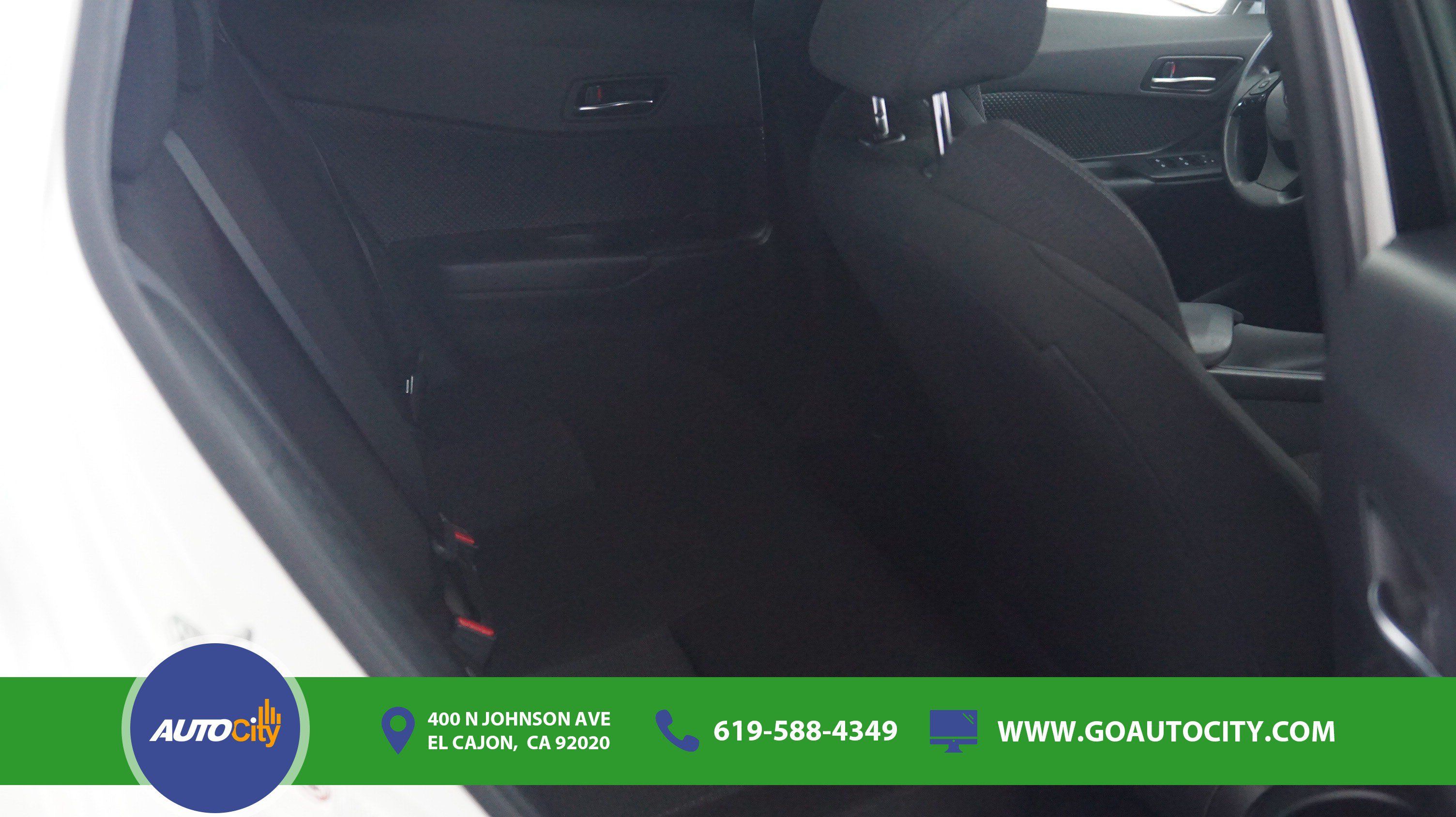 Used 2019 Toyota C-HR LE FWD image 13