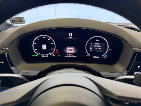Certified 2025 Porsche Panamera 4 AWD/4WD image 21