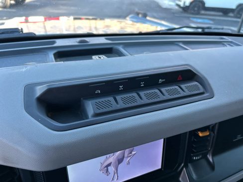 Certified 2021 Ford Bronco Badlands image 32