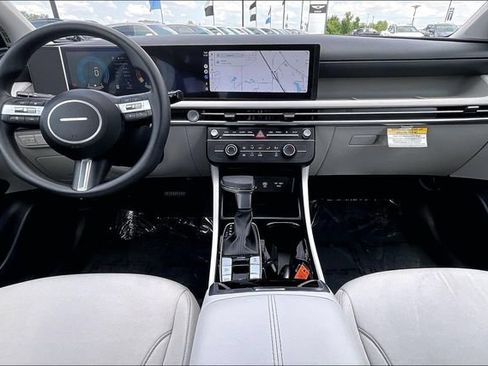 Certified 2026 Hyundai Tucson SE FWD image 17