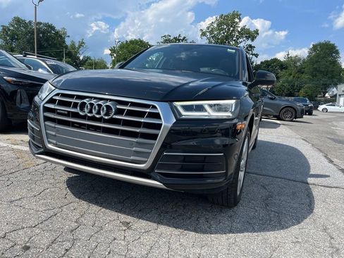 Used 2019 Audi Q5 2.0T Premium Plus w/ Premium Plus Package AWD/4WD image 1