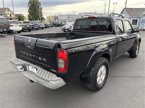 Used 2003 Nissan Frontier SVE image 5