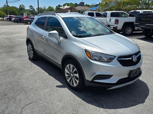 Used 2017 Buick Encore Preferred FWD image 3
