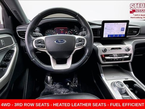 Used 2022 Ford Explorer XLT w/ Equipment Group 202A image 8