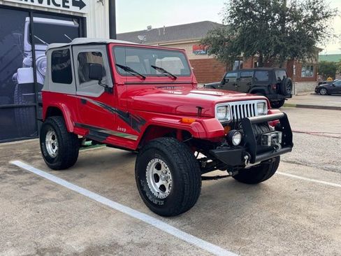 Used 1995 Jeep Wrangler SE image 1