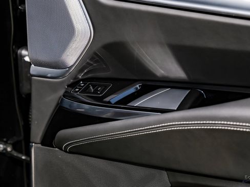 Used 2025 Cadillac Escalade V image 89