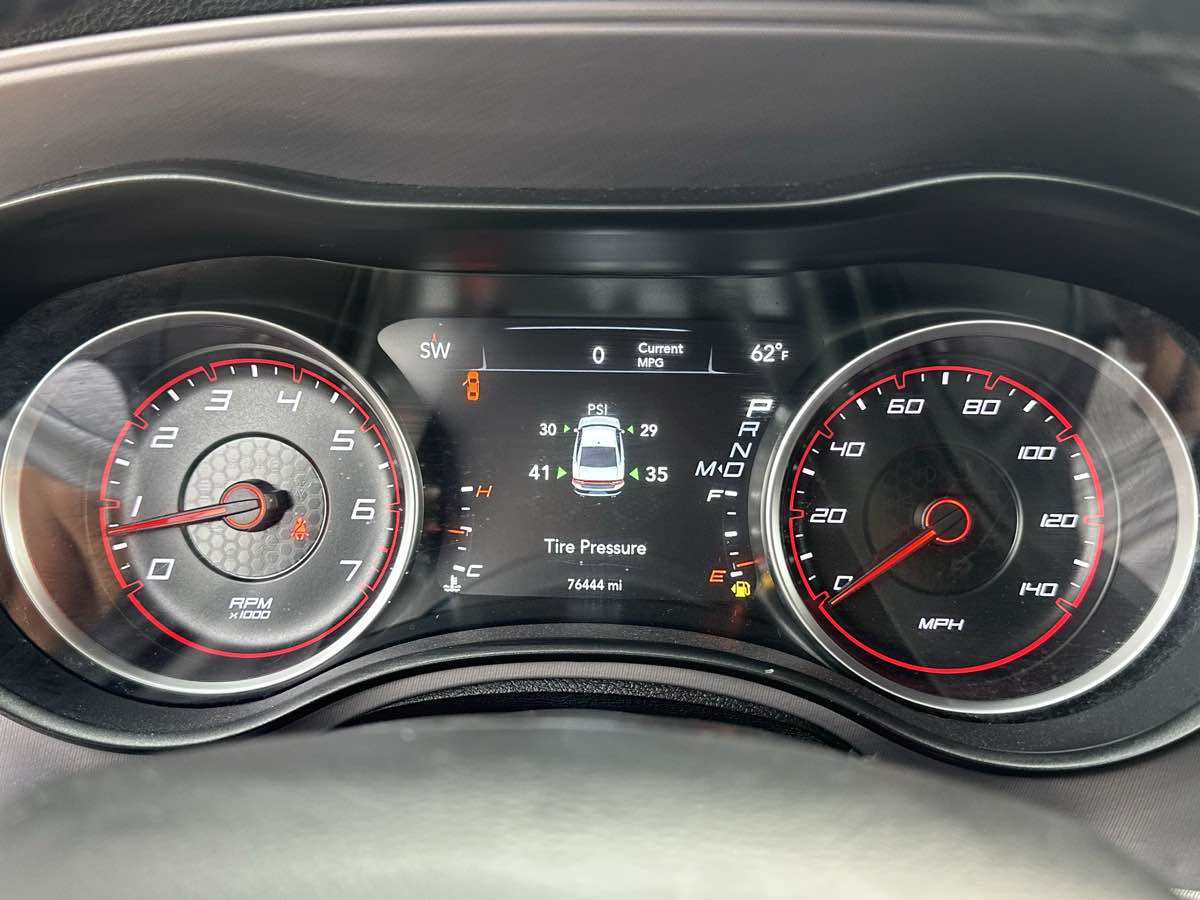 Used 2023 Dodge Charger SXT RWD image 17
