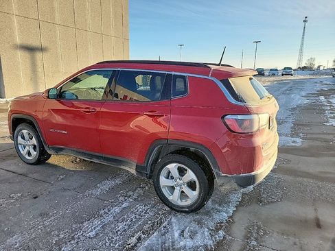 Used 2017 Jeep Compass Latitude w/ Cold Weather Group image 4