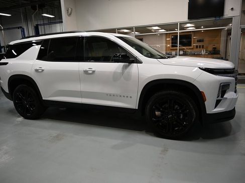 New 2026 Chevrolet Traverse LT w/ Driver Confidence Package image 4