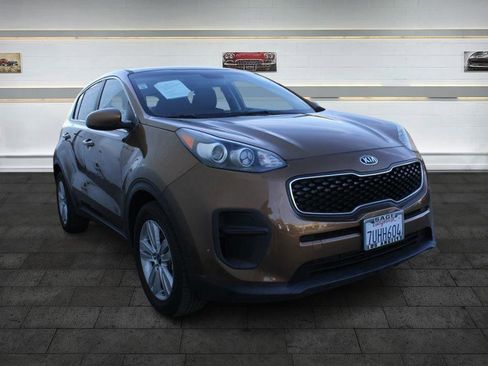 Used 2017 Kia Sportage LX FWD image 1