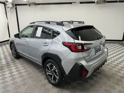 Used 2024 Subaru Crosstrek 2.0i Premium image 3