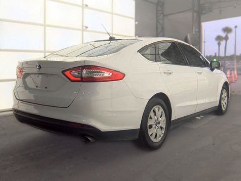 Used 2014 Ford Fusion S FWD image 4