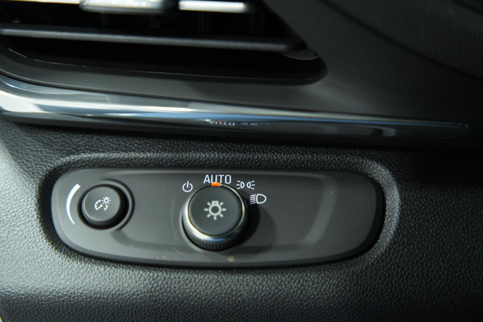 New 2026 Buick Envista Sport Touring w/ Convenience I Package FWD image 25
