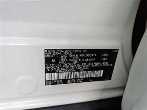 Used 2021 Toyota Venza XLE w/ Softex Package AWD/4WD image 21