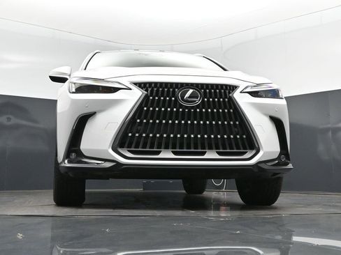 Used 2025 Lexus NX 250 FWD w/ Towing Package (2000 Lbs) image 45