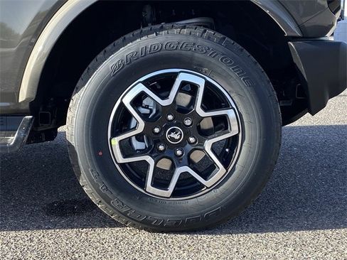 New 2026 Ford Bronco Outer Banks image 42