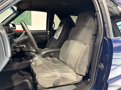 Used 2002 Chevrolet Blazer LS w/ Preferred Equipment Group image 80