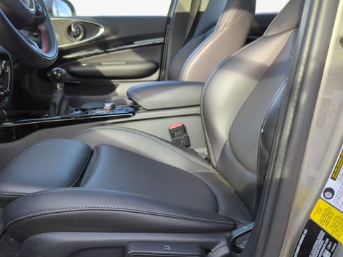 Used 2019 MINI Cooper Clubman S image 11