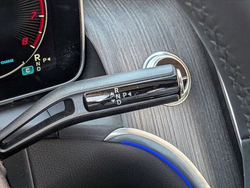 Used 2023 Mercedes-Benz GLC 300 image 11