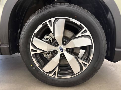Used 2021 Subaru Forester Touring AWD/4WD image 40