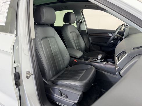 Used 2023 Audi Q5 2.0T Premium w/ Convenience Package image 21