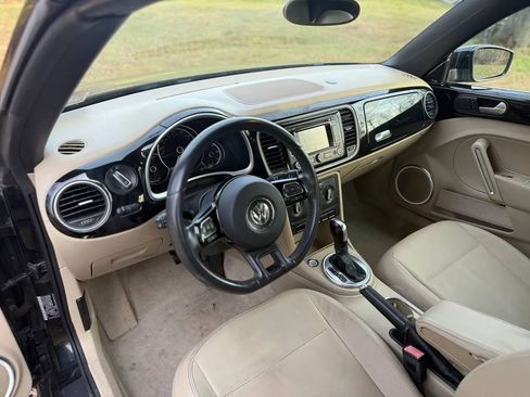 Used 2013 Volkswagen Beetle 2.5 image 9