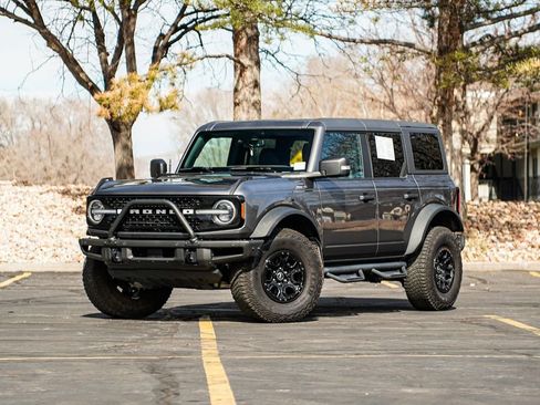 Used 2023 Ford Bronco Wildtrak image 1