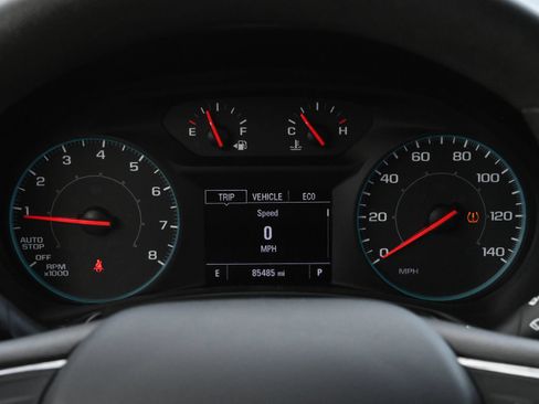 Used 2020 Chevrolet Equinox LS w/ LS Convenience Package FWD image 9