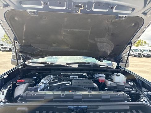 Used 2025 Chevrolet Silverado 2500 Custom w/ Custom Value Package image 28