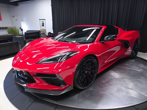 Used 2020 Chevrolet Corvette Stingray Preferred Cpe w/ 2LT Preferred Equipment Group RWD image 10