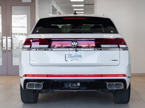 Used 2024 Volkswagen Atlas Cross Sport SEL Premium R-Line image 34