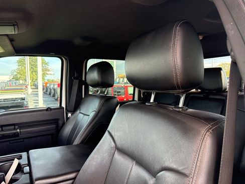 Used 2015 Ford F250 Lariat w/ FX4 Off-Road Package image 12