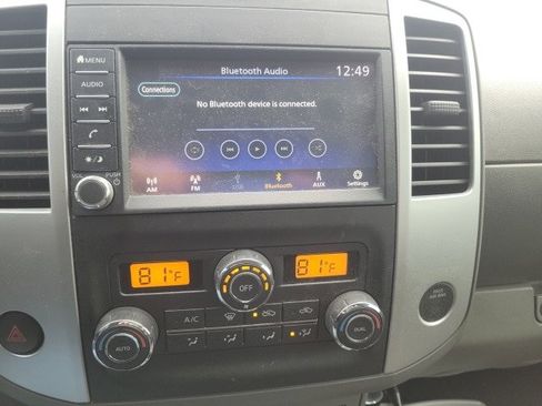 Used 2020 Nissan Frontier SV w/ Midnight Edition Floor Mats image 9