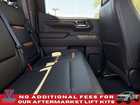 Used 2024 GMC Sierra 1500 AT4 w/ Technology Package AWD/4WD image 29