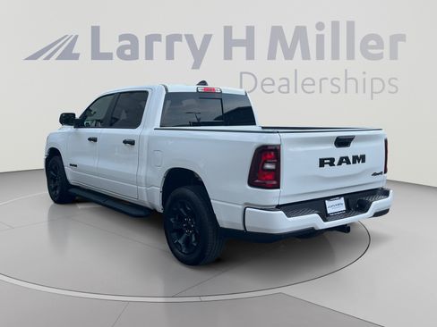 New 2026 RAM 1500 Express AWD/4WD image 3