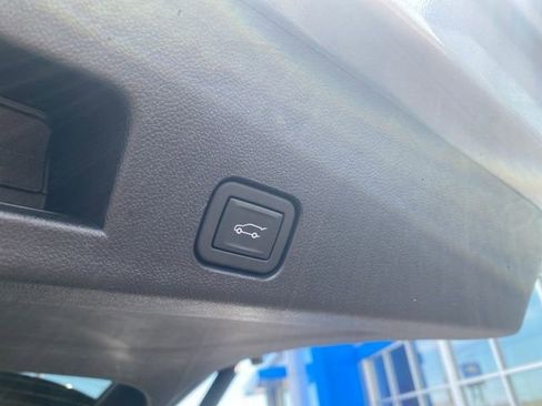 Used 2025 GMC Acadia Elevation w/ Elevation Premium Package image 26