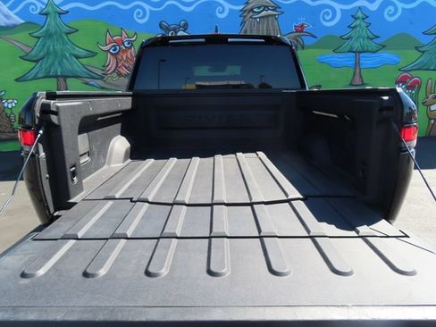Used 2023 Rivian R1T Adventure AWD/4WD image 7